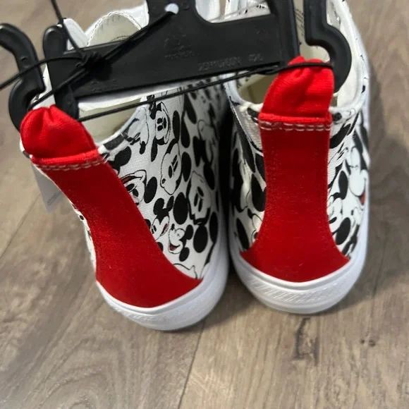 Disney Mickey Mouse High Top Sneakers Size 8 New - Picture 3 of 4